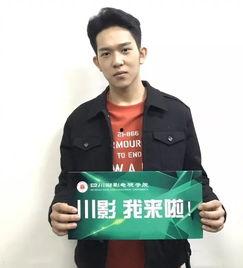 报道吃瓜群众是真的吗视频,网络热词背后的真实现象